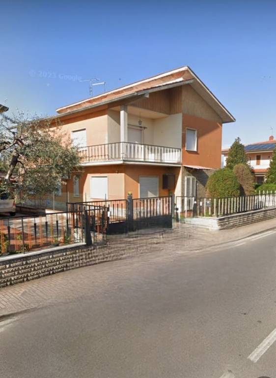 casa indipendente in vendita a Ponte Buggianese