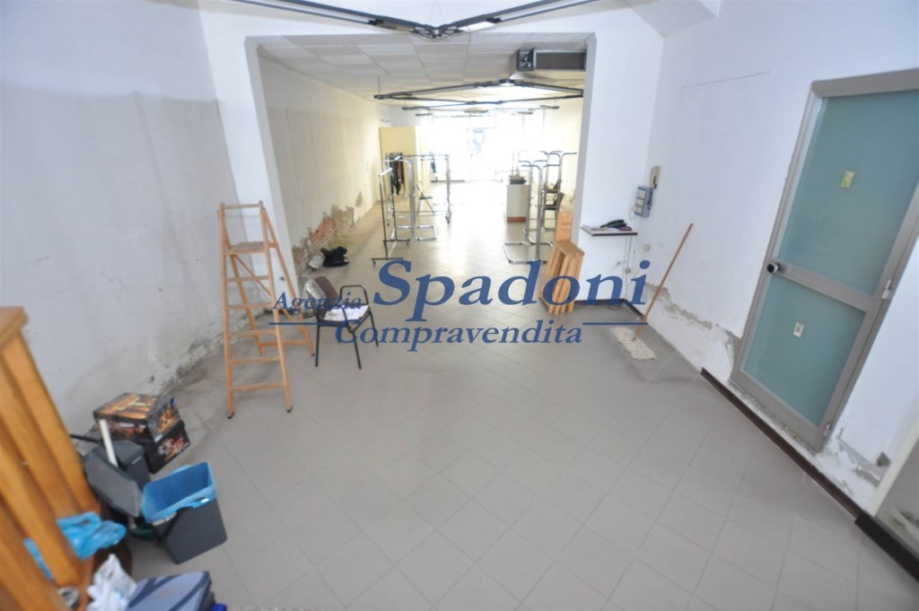 locale commerciale in vendita a Ponte Buggianese