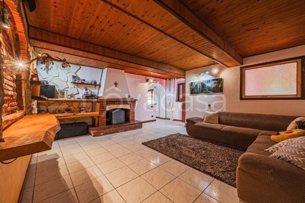 casa indipendente in vendita a Ponte Buggianese