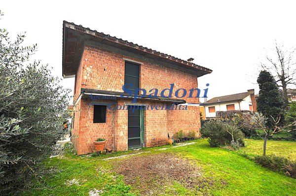 casa indipendente in vendita a Ponte Buggianese