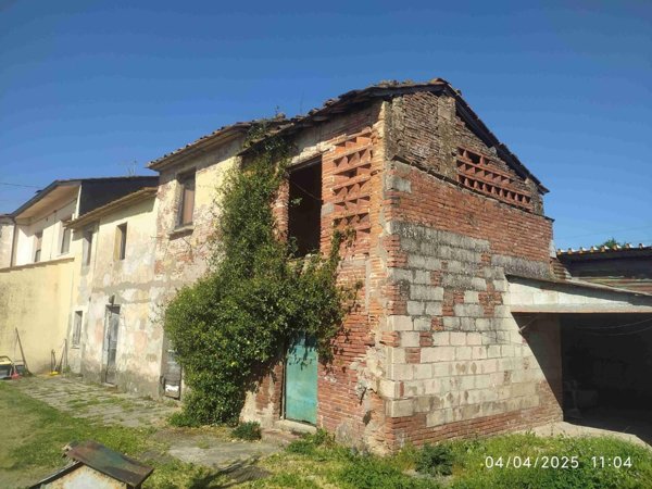 casa indipendente in vendita a Ponte Buggianese