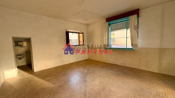 locale commerciale in vendita a Ponte Buggianese