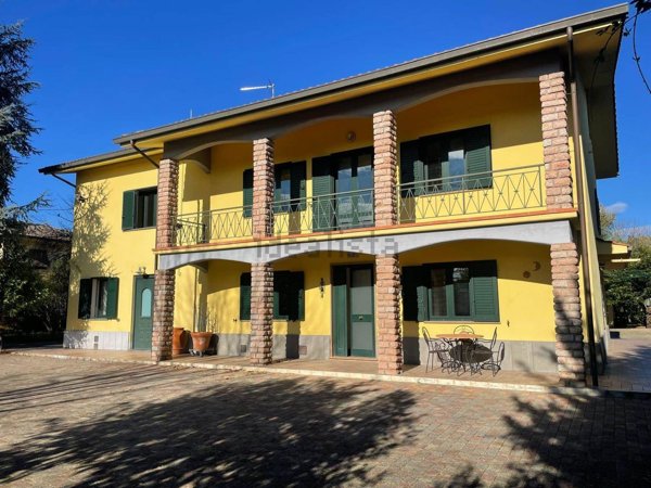 casa indipendente in vendita a Ponte Buggianese