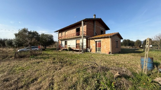 casa indipendente in vendita a Ponte Buggianese