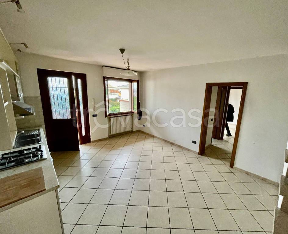 appartamento in vendita a Ponte Buggianese in zona Vione