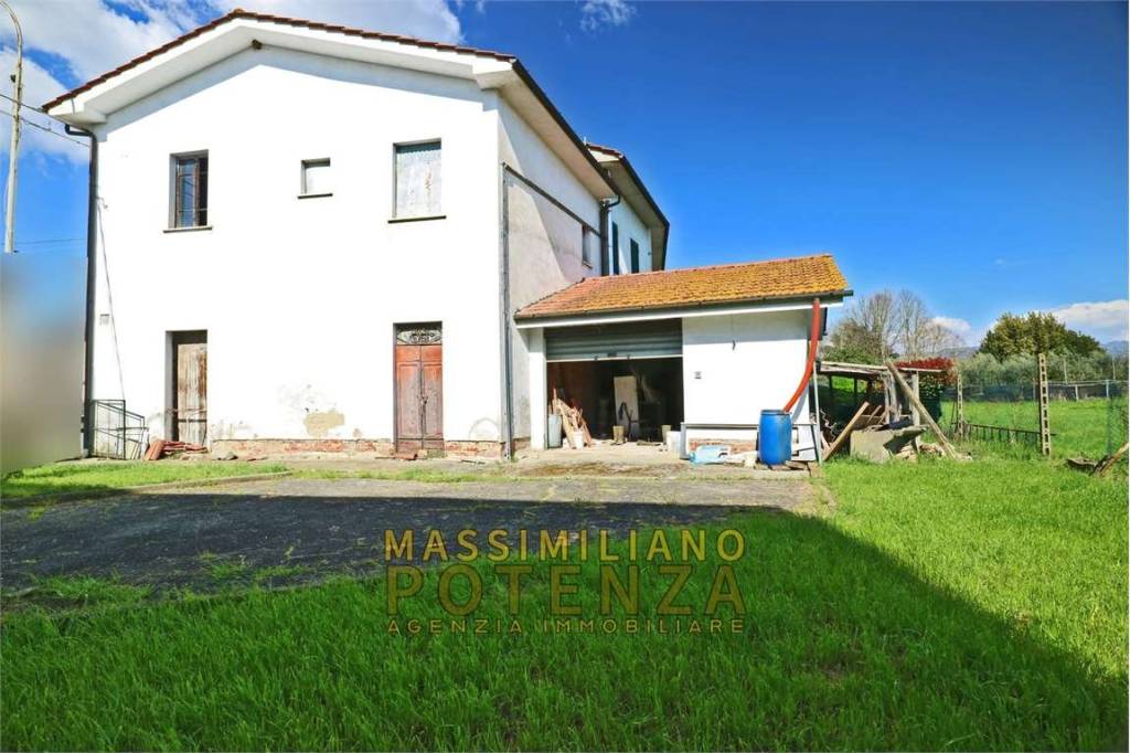 casa indipendente in vendita a Ponte Buggianese in zona Anchione