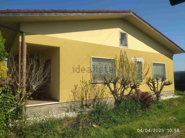 casa indipendente in vendita a Ponte Buggianese