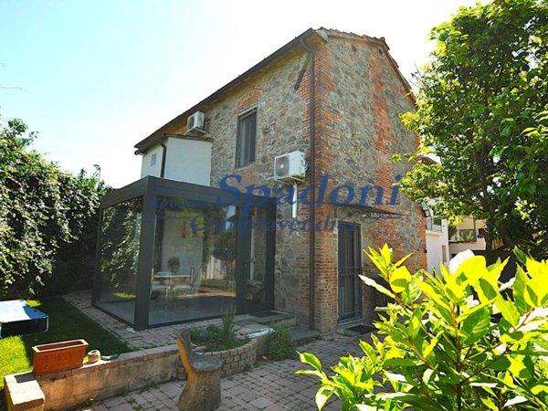 casa indipendente in vendita a Ponte Buggianese