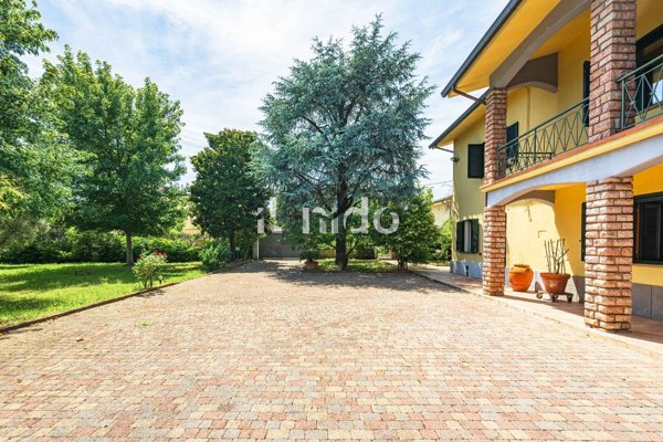 casa indipendente in vendita a Ponte Buggianese in zona Albinatico