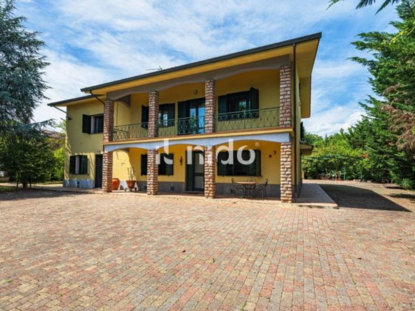 casa indipendente in vendita a Ponte Buggianese in zona Albinatico