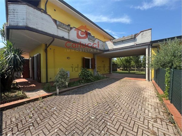 appartamento in vendita a Ponte Buggianese in zona Albinatico