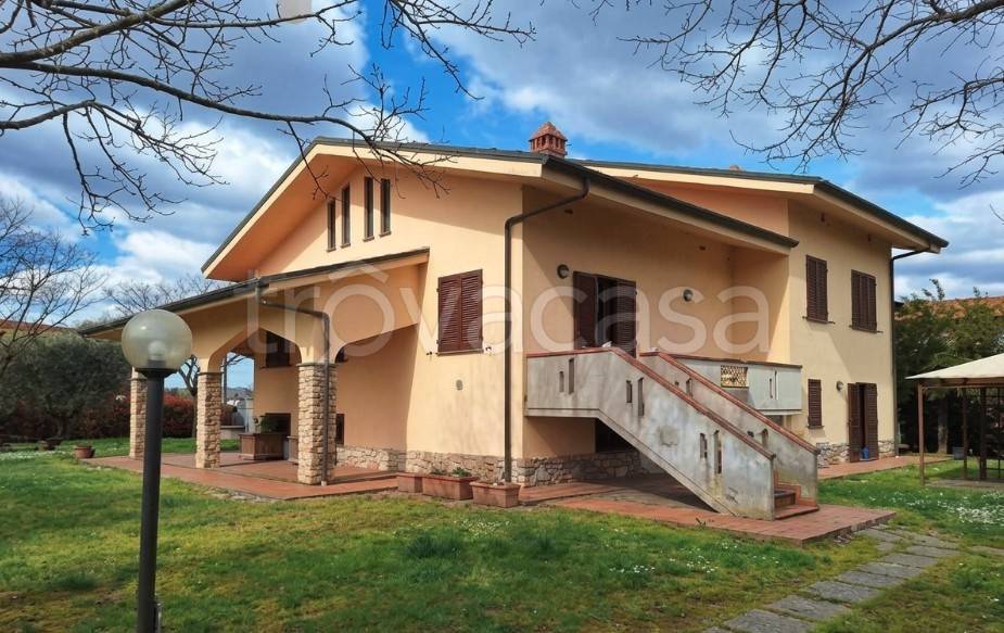 casa indipendente in vendita a Ponte Buggianese