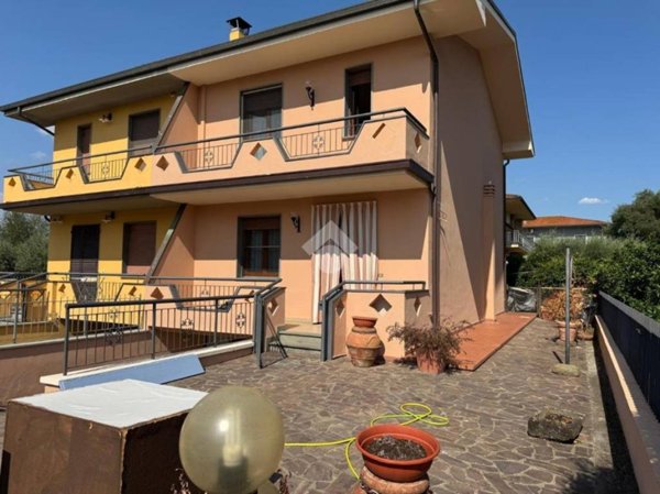 casa indipendente in vendita a Ponte Buggianese