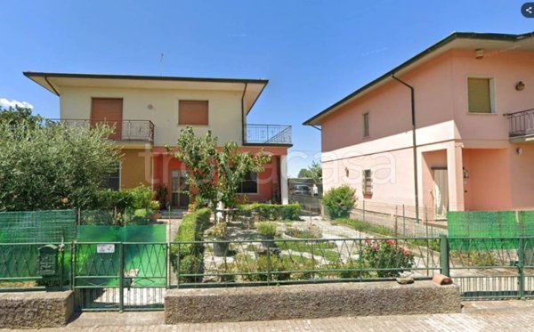 appartamento in vendita a Ponte Buggianese in zona Vione
