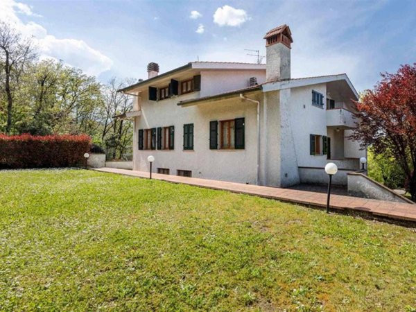 casa indipendente in vendita a Quarrata in zona Santonuovo