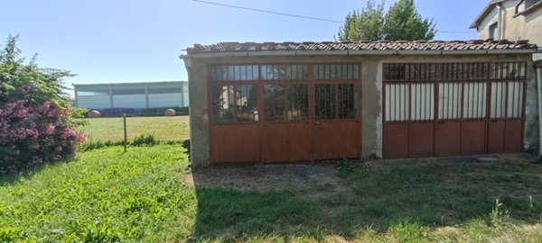 casa indipendente in vendita a Quarrata