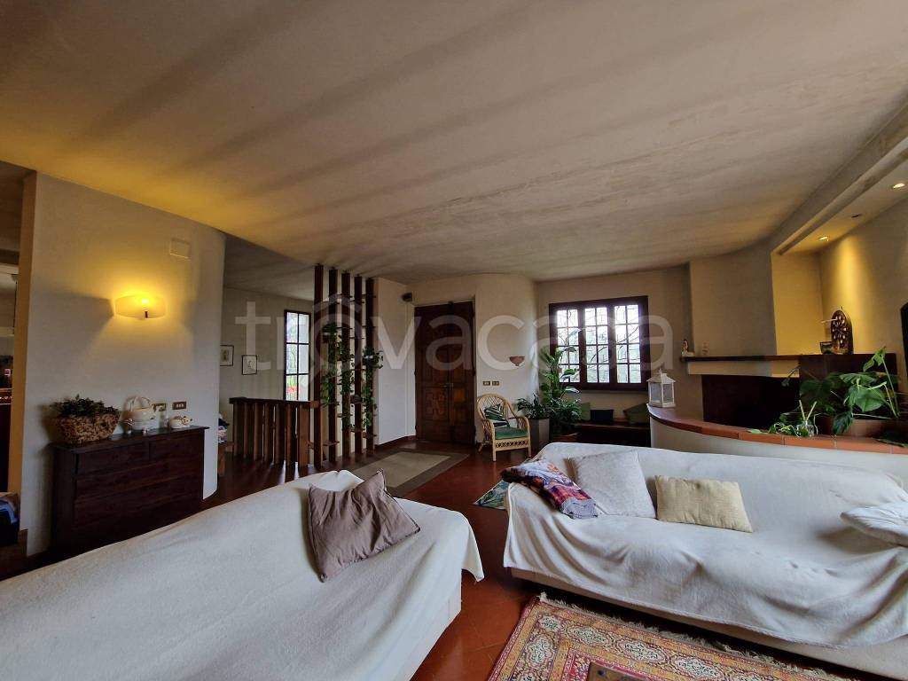 casa indipendente in vendita a Quarrata