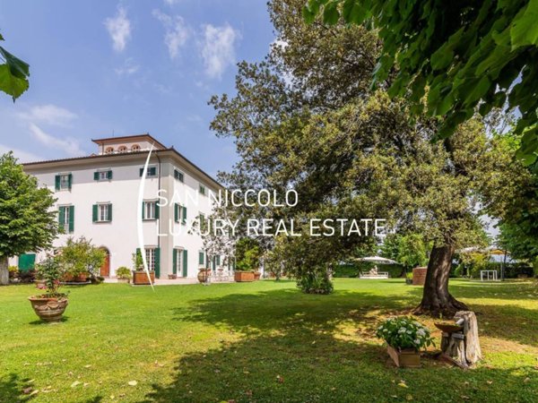 villa in vendita a Quarrata