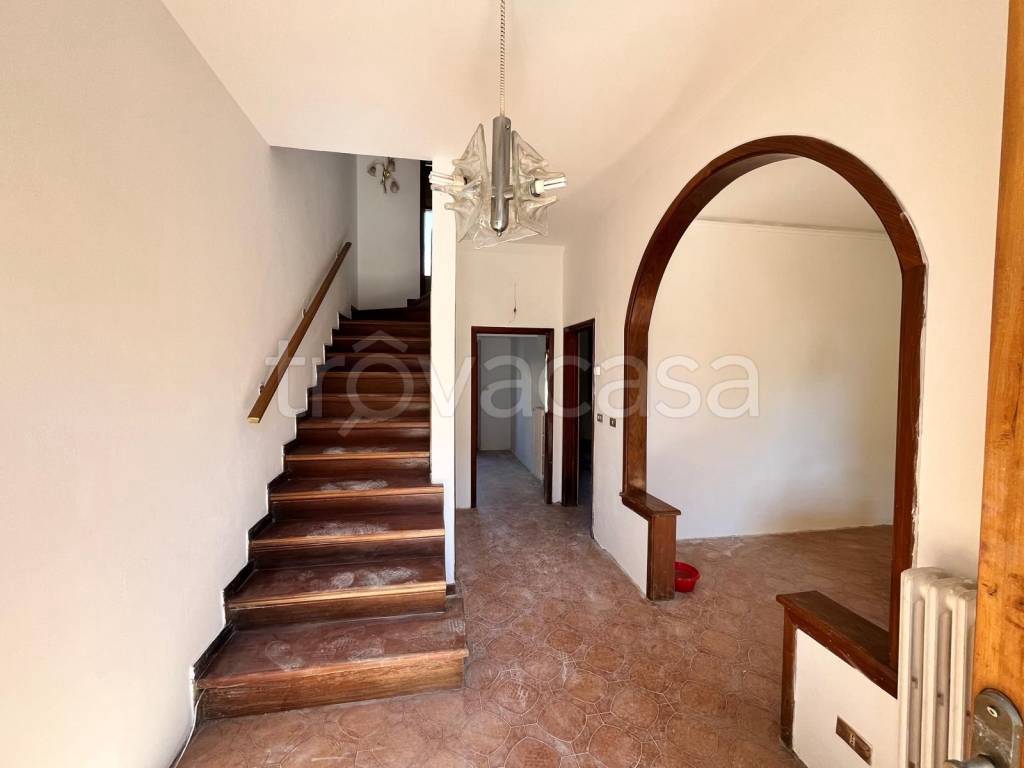 casa indipendente in vendita a Quarrata