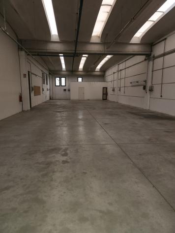 negozio in vendita a Quarrata
