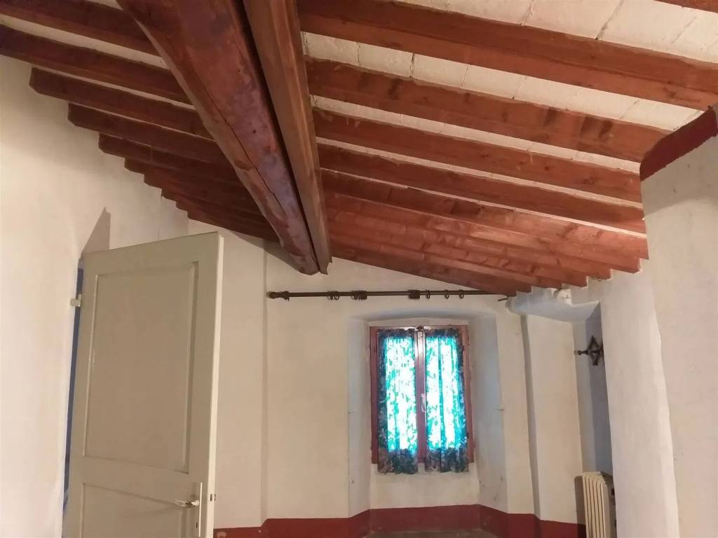 casa indipendente in vendita a Quarrata