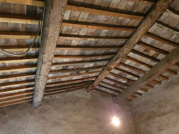 casa indipendente in vendita a Quarrata