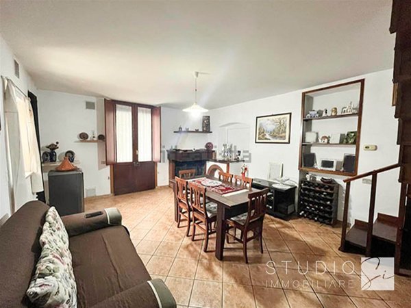 casa indipendente in vendita a Quarrata