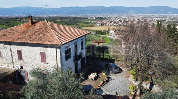 casa indipendente in vendita a Quarrata
