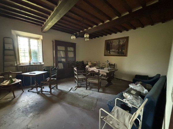 casa indipendente in vendita a Quarrata