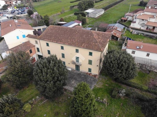 villa in vendita a Quarrata in zona Barba