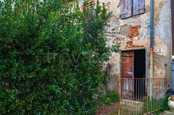 casa indipendente in vendita a Quarrata in zona Casini