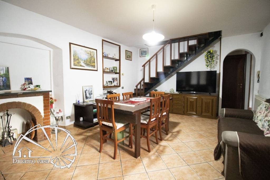 casa indipendente in vendita a Quarrata