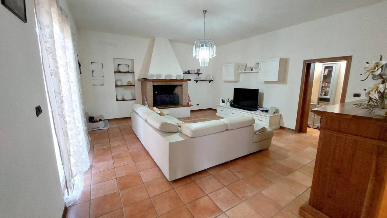 casa indipendente in vendita a Quarrata