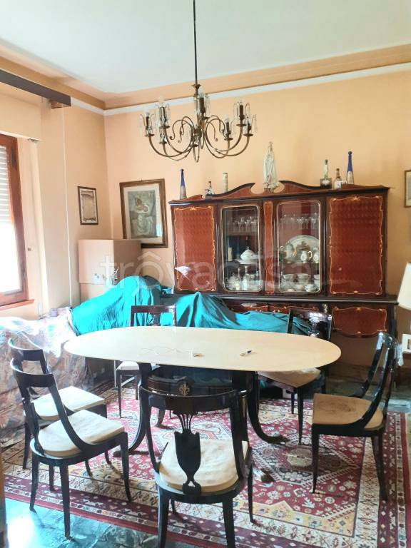 casa indipendente in vendita a Quarrata in zona Caserana