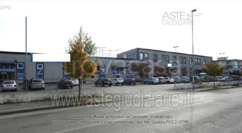 locale commerciale in vendita a Quarrata