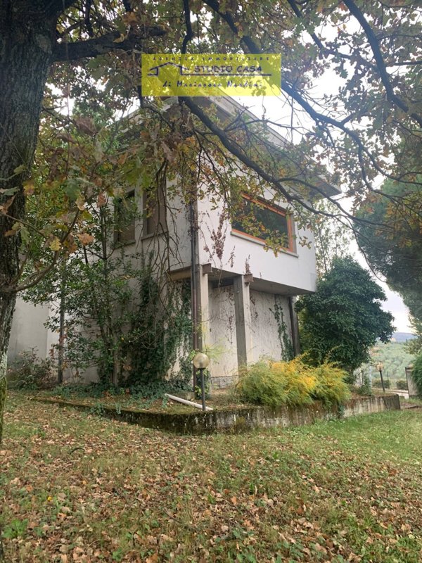 casa indipendente in vendita a Quarrata