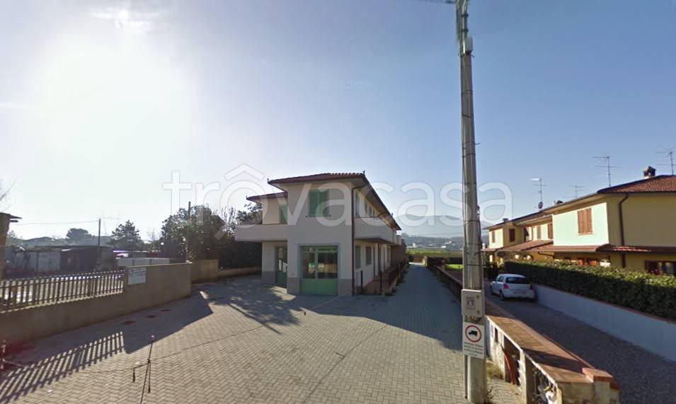 appartamento in vendita a Quarrata in zona Valenzatico