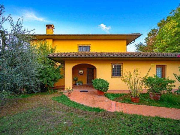 casa indipendente in vendita a Quarrata