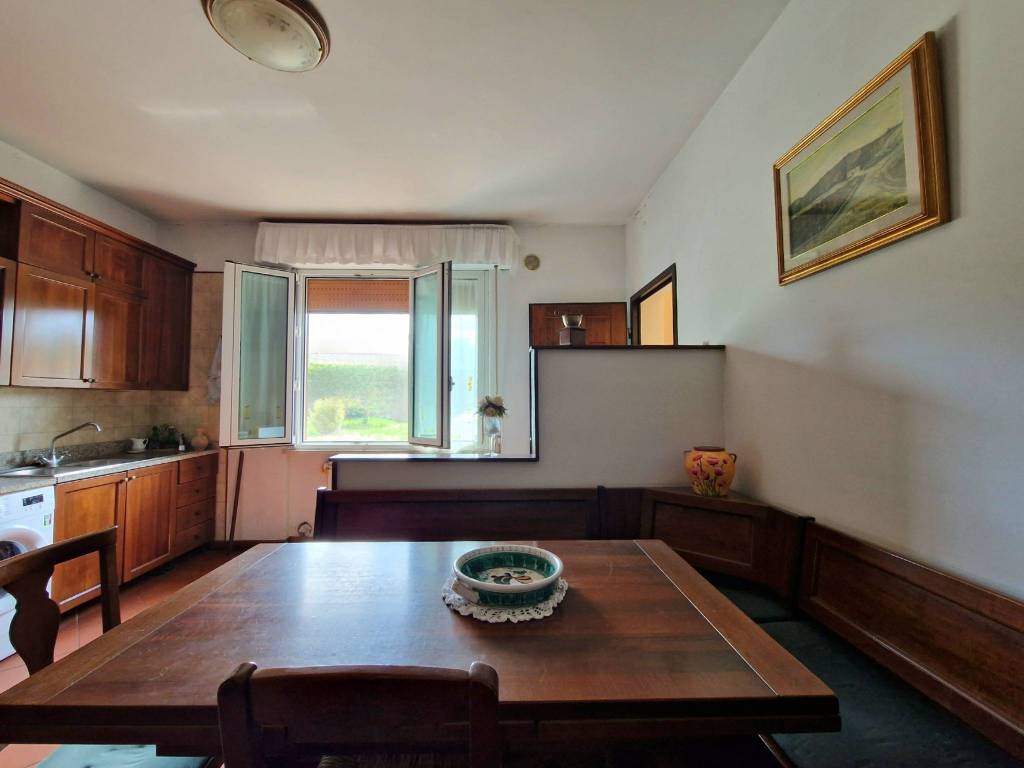 appartamento in vendita a Quarrata in zona Santonuovo