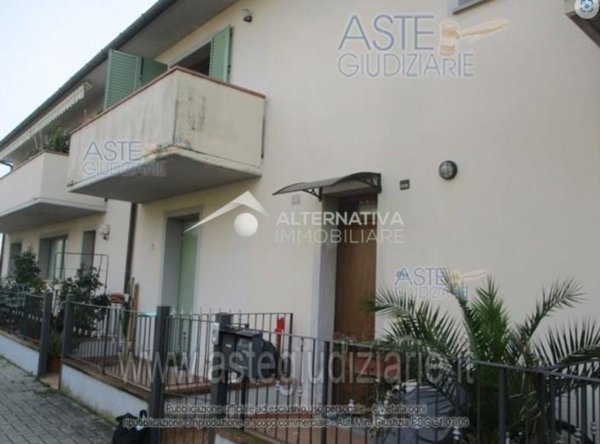 appartamento in vendita a Quarrata in zona Valenzatico