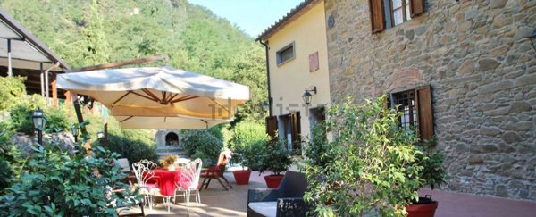 casa indipendente in vendita a Quarrata in zona Montorio