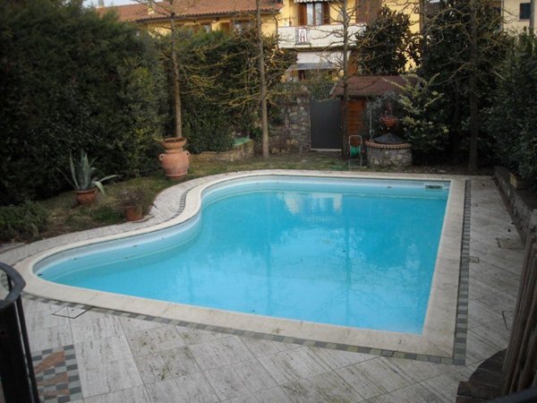 casa indipendente in vendita a Quarrata