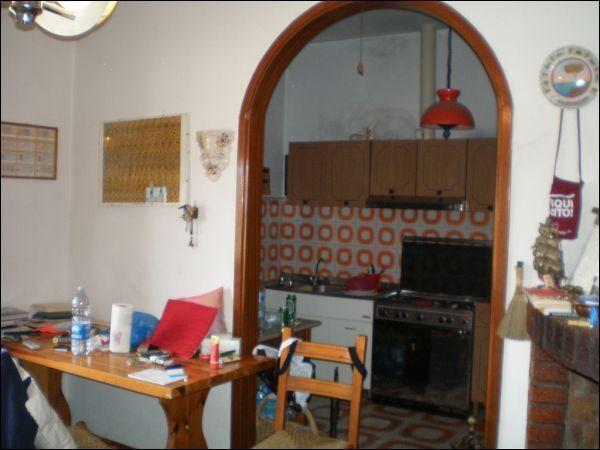 casa indipendente in vendita a Quarrata in zona Santonuovo