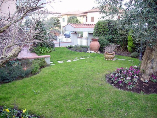 casa indipendente in vendita a Quarrata