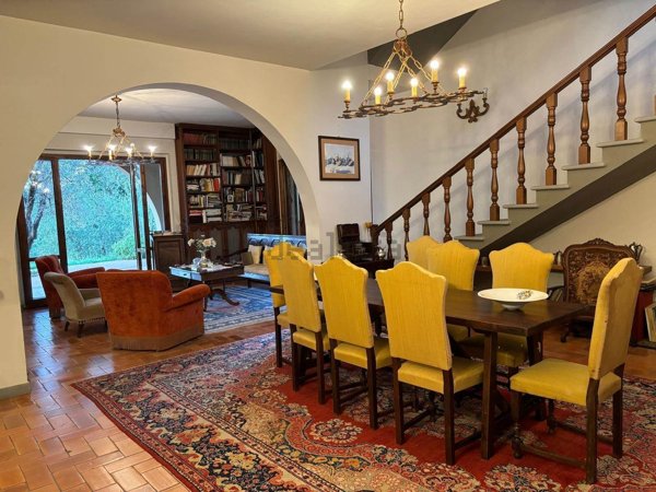 casa indipendente in vendita a Quarrata in zona Montemagno