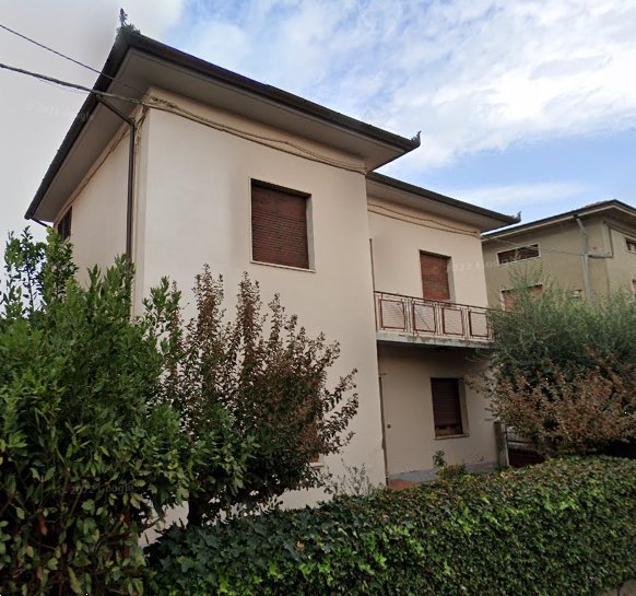 casa indipendente in vendita a Quarrata