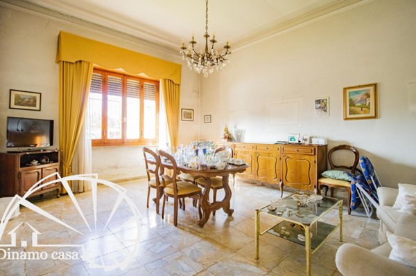 casa indipendente in vendita a Quarrata in zona Catena