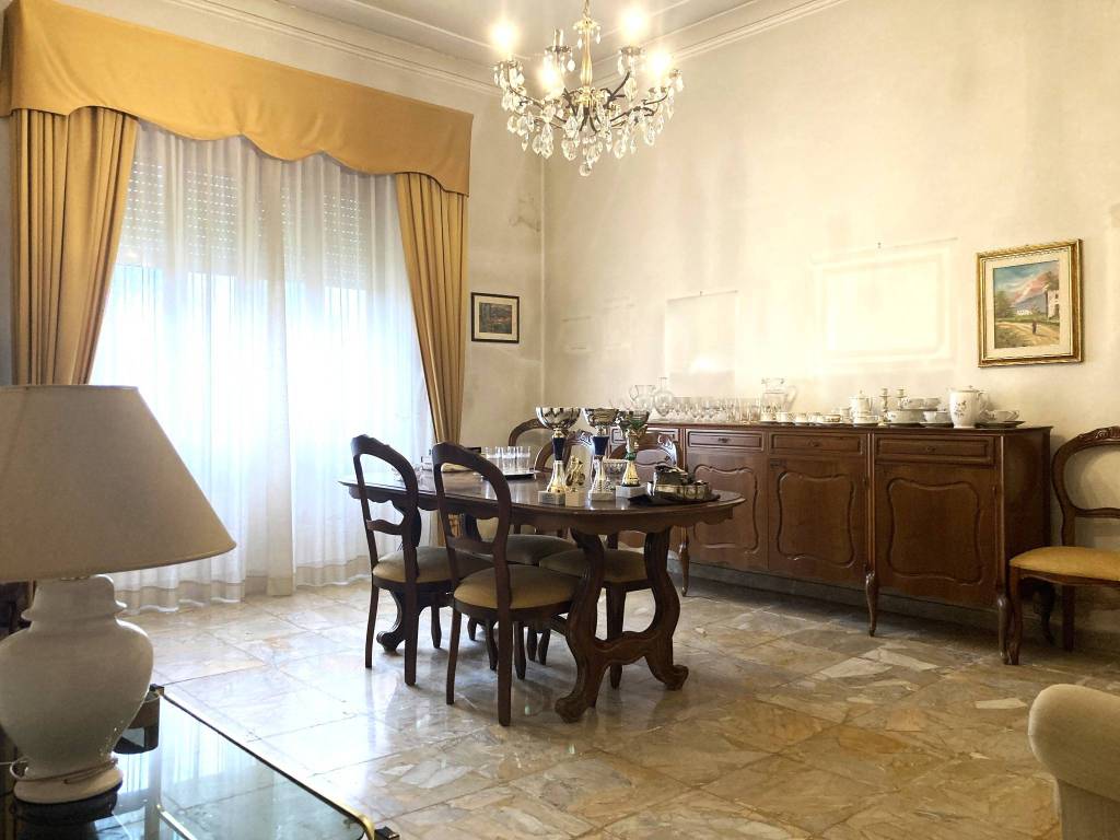 casa indipendente in vendita a Quarrata in zona Catena