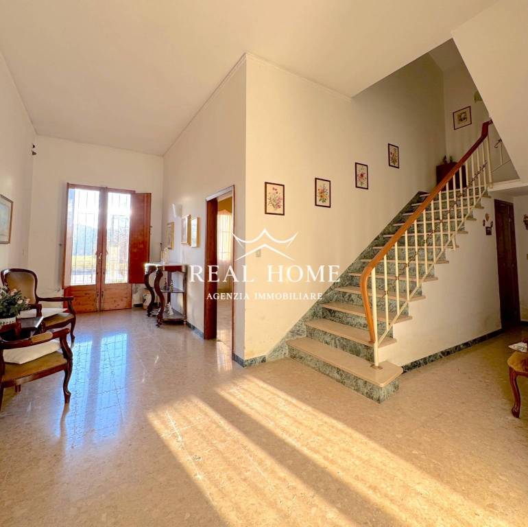 casa indipendente in vendita a Quarrata