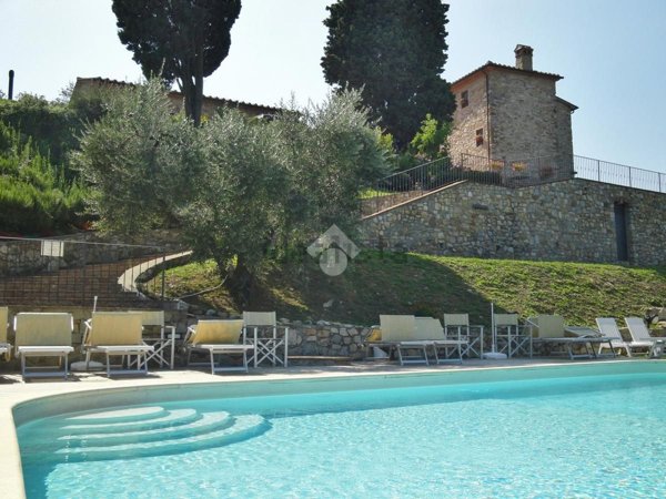 casa indipendente in vendita a Quarrata in zona Buriano
